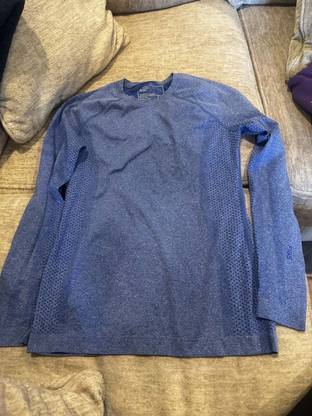 FIGS Women's Seamless Long Sleeve Underscrub Top Heather Blue Size M